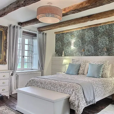 Manoir Du Bourg B&B *