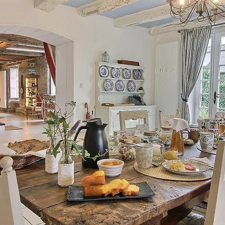 Manoir Du Bourg B&B