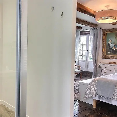 Manoir Du Bourg B&B Saint-Hélen